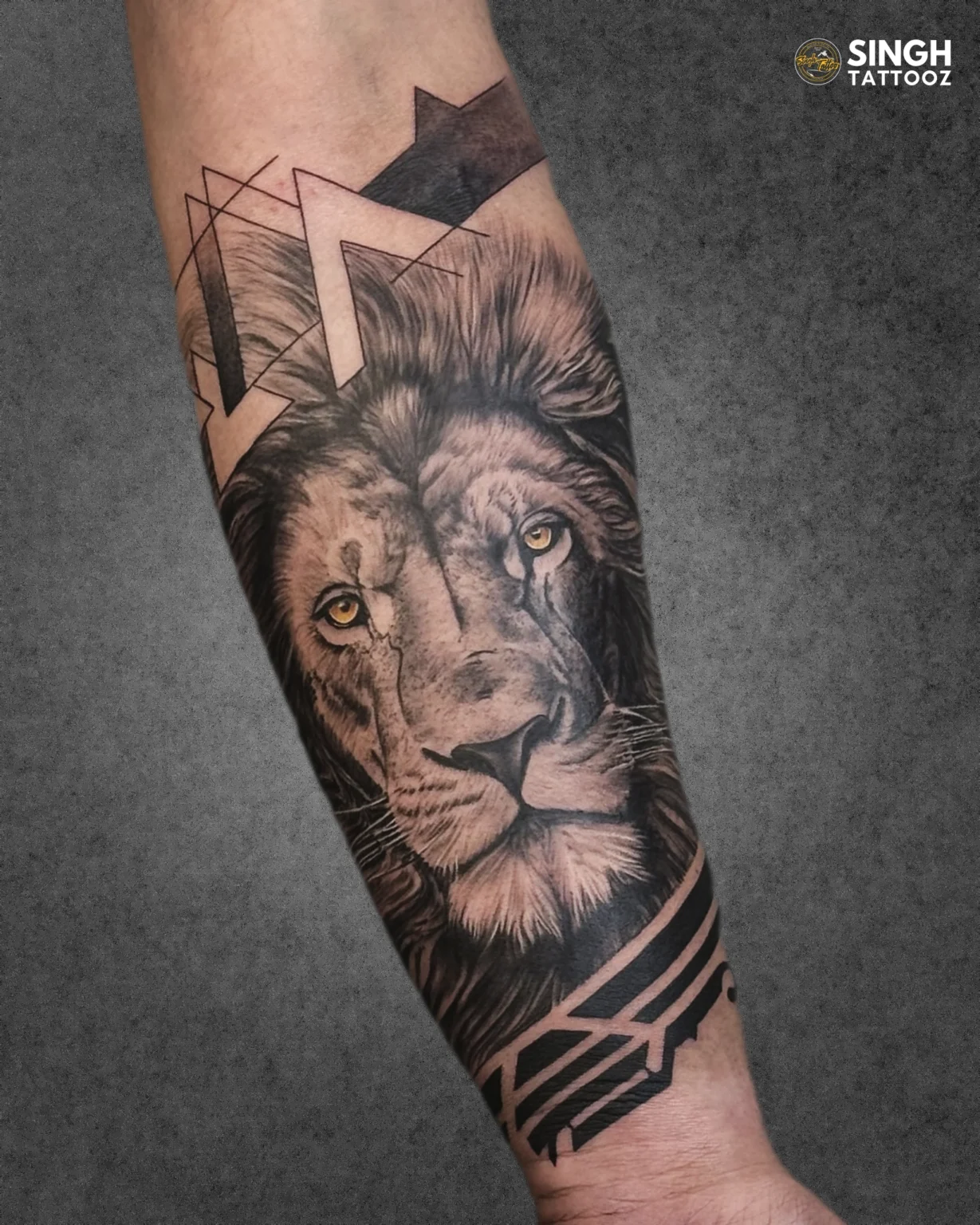 Lion- geometric tattoo